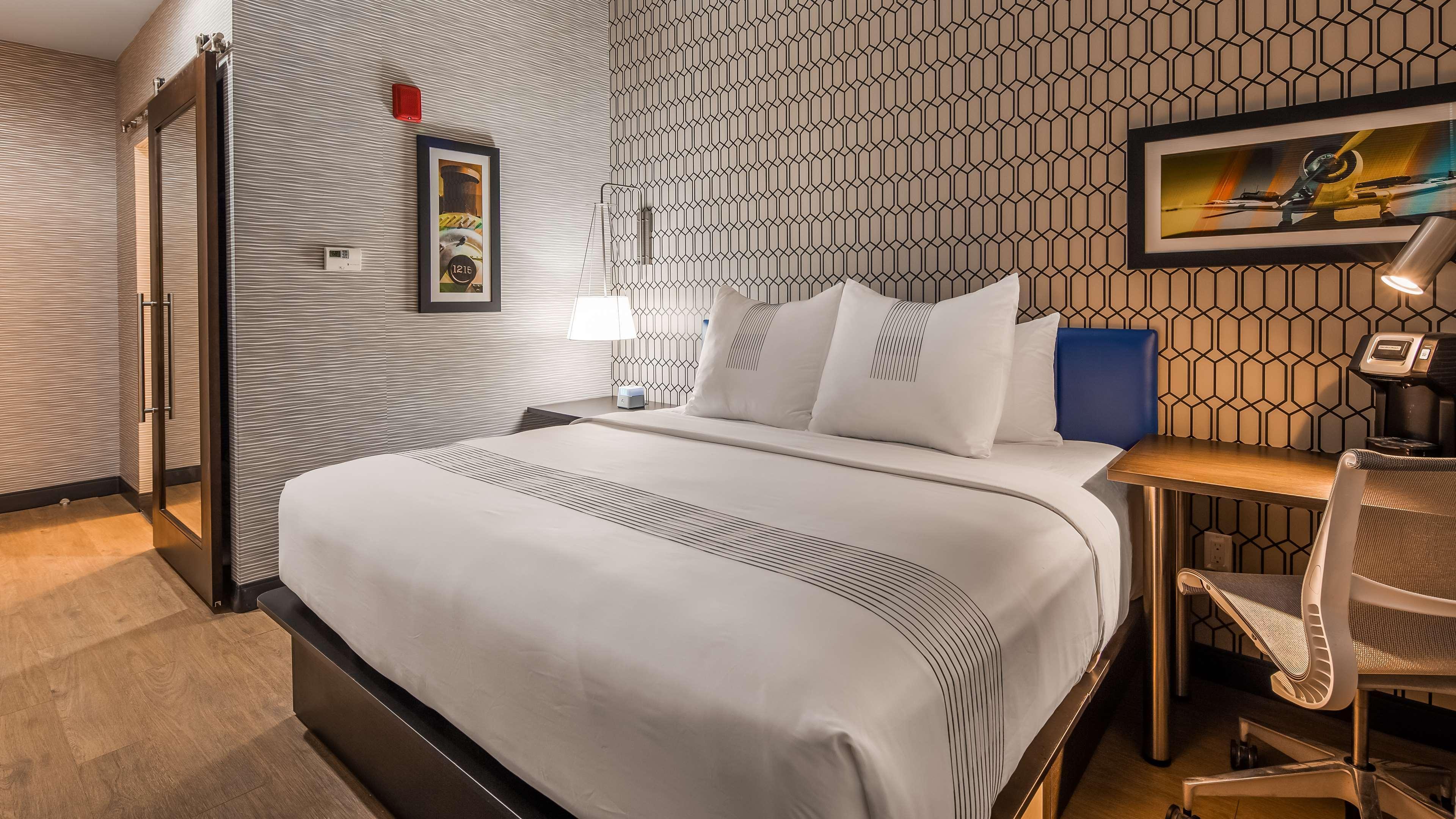 Glo Best Western Brooklyn Nyc New York Extérieur photo